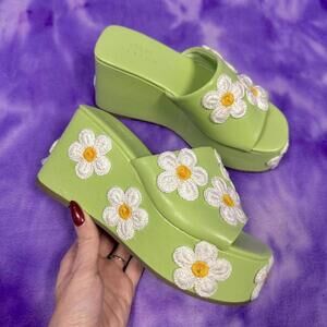 ASOS Green 3d floral wedge platform sandals with white daisies